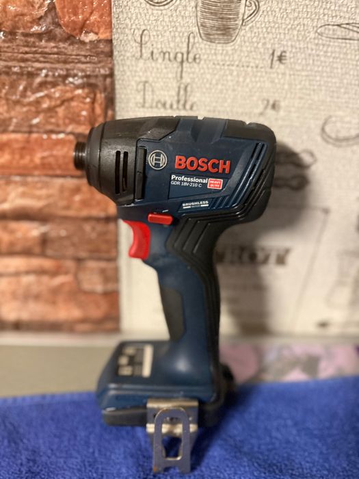 Impact De Rigips și Rigle