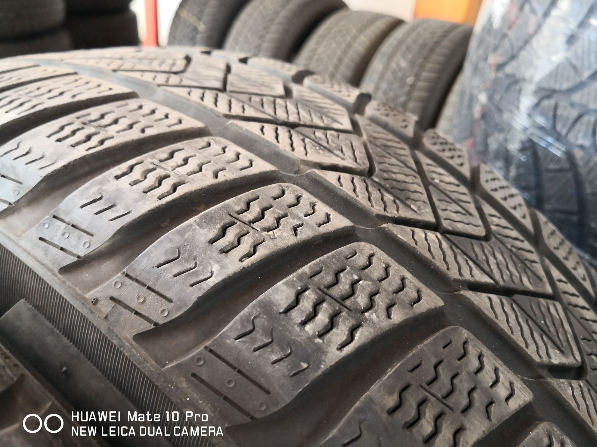 215 65 17 Pirelli гуми като нови дот 22