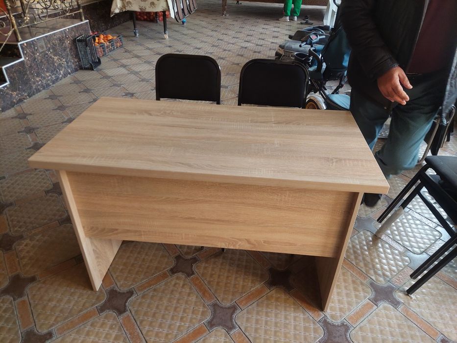 Arzon narxda parta stullar sotiladi. Bunaqa narx hattoki sexdan ham yo