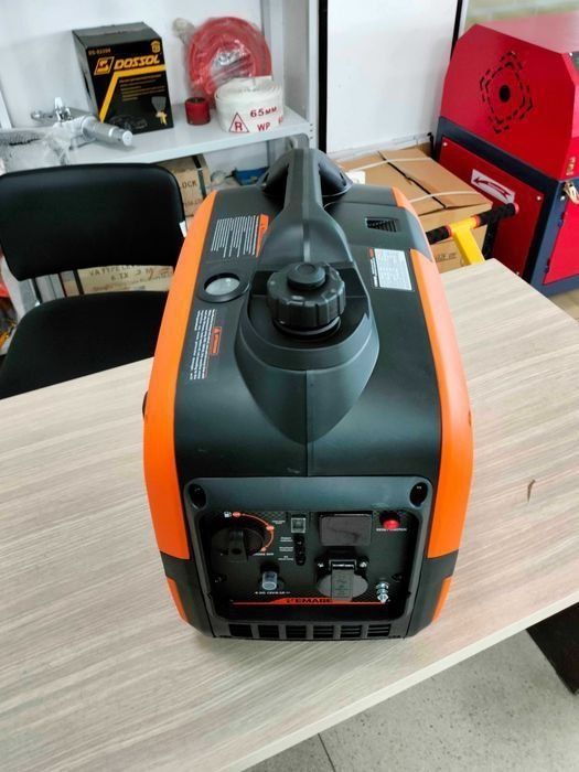 Генератор бензиновый безшумный инверторный 2кВт