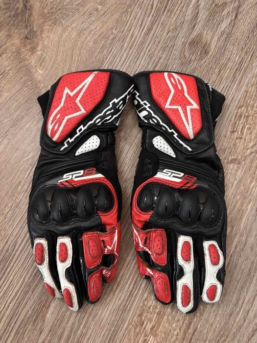 Мото екипоровка, каска, ръкавици, нагръдник, раница, яке