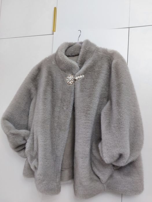 Продается верхняя одежда