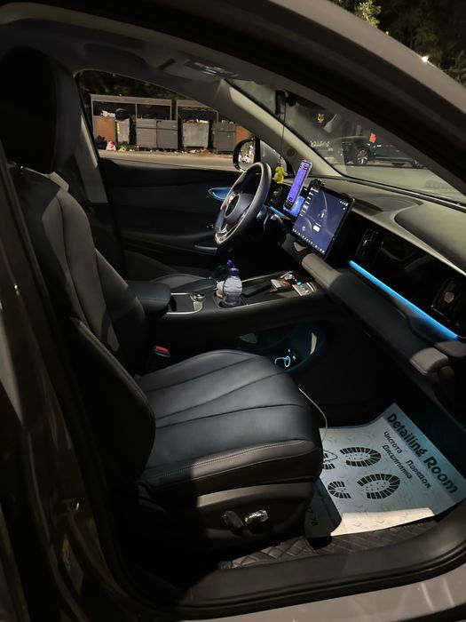 Частный водитель (Трансфер) на Byd Sealine 05 EV (до 5 мест)