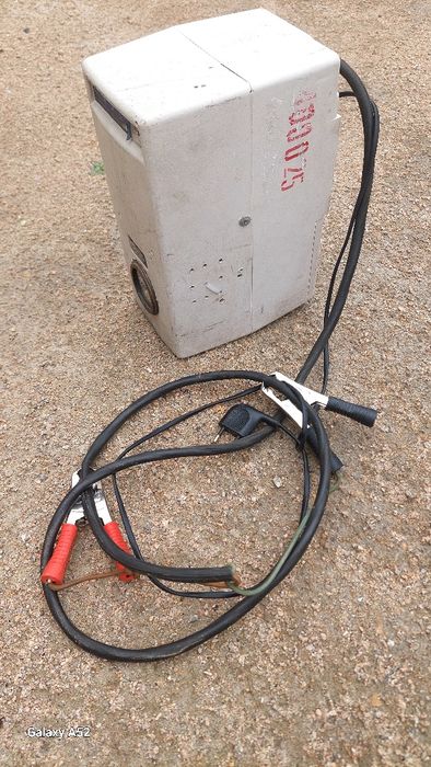 Продам зарядное устройства