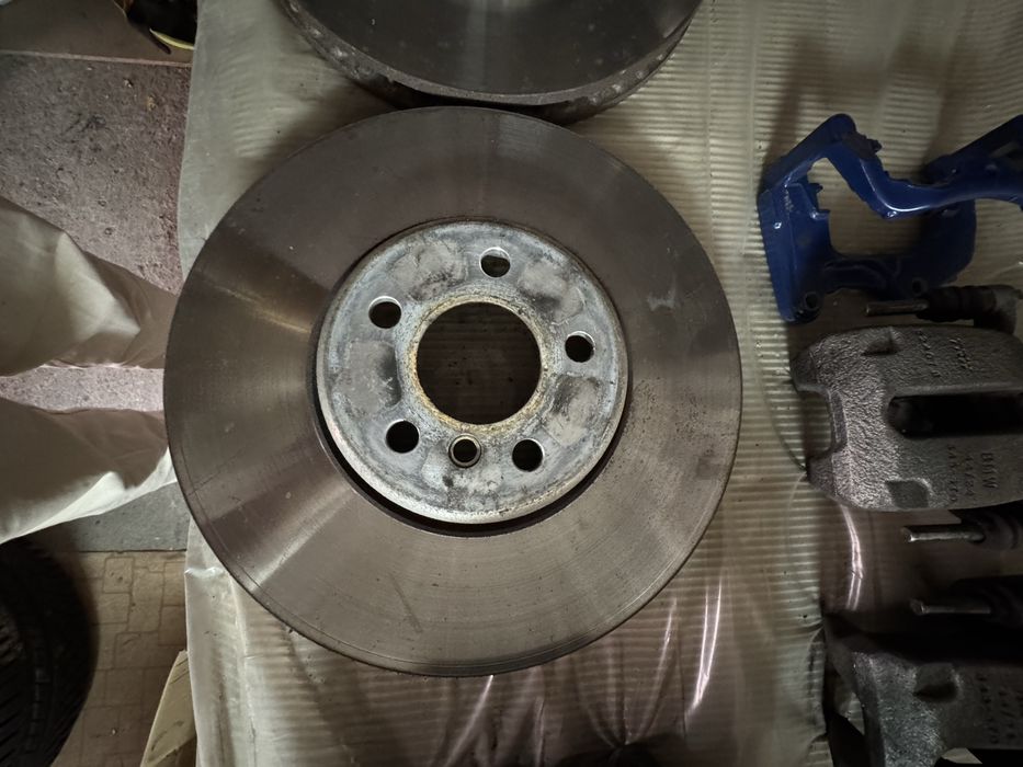 Set discuri+etrieri fata/spate BMW seria 7 g11/12 - 18.000 km