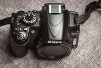 Vând aparat foto DSLR Nikon D3100 body