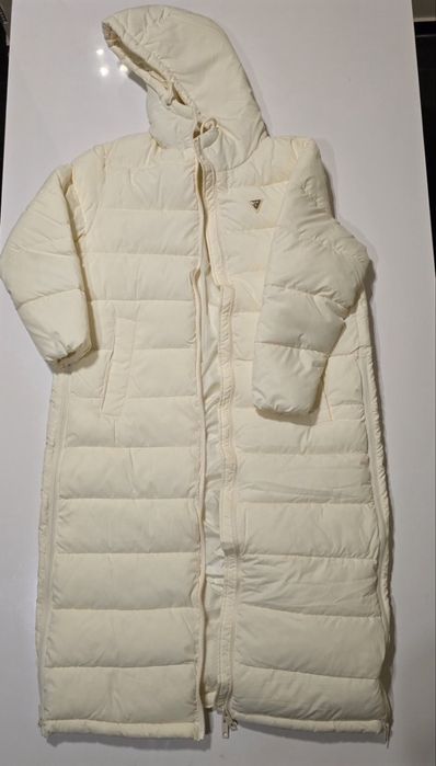 Преходно яке Guess. Ново!