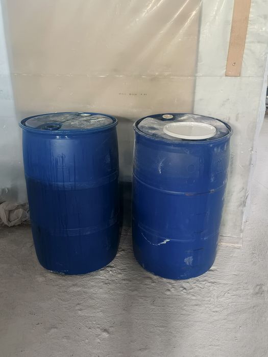 Продам бочки 250л