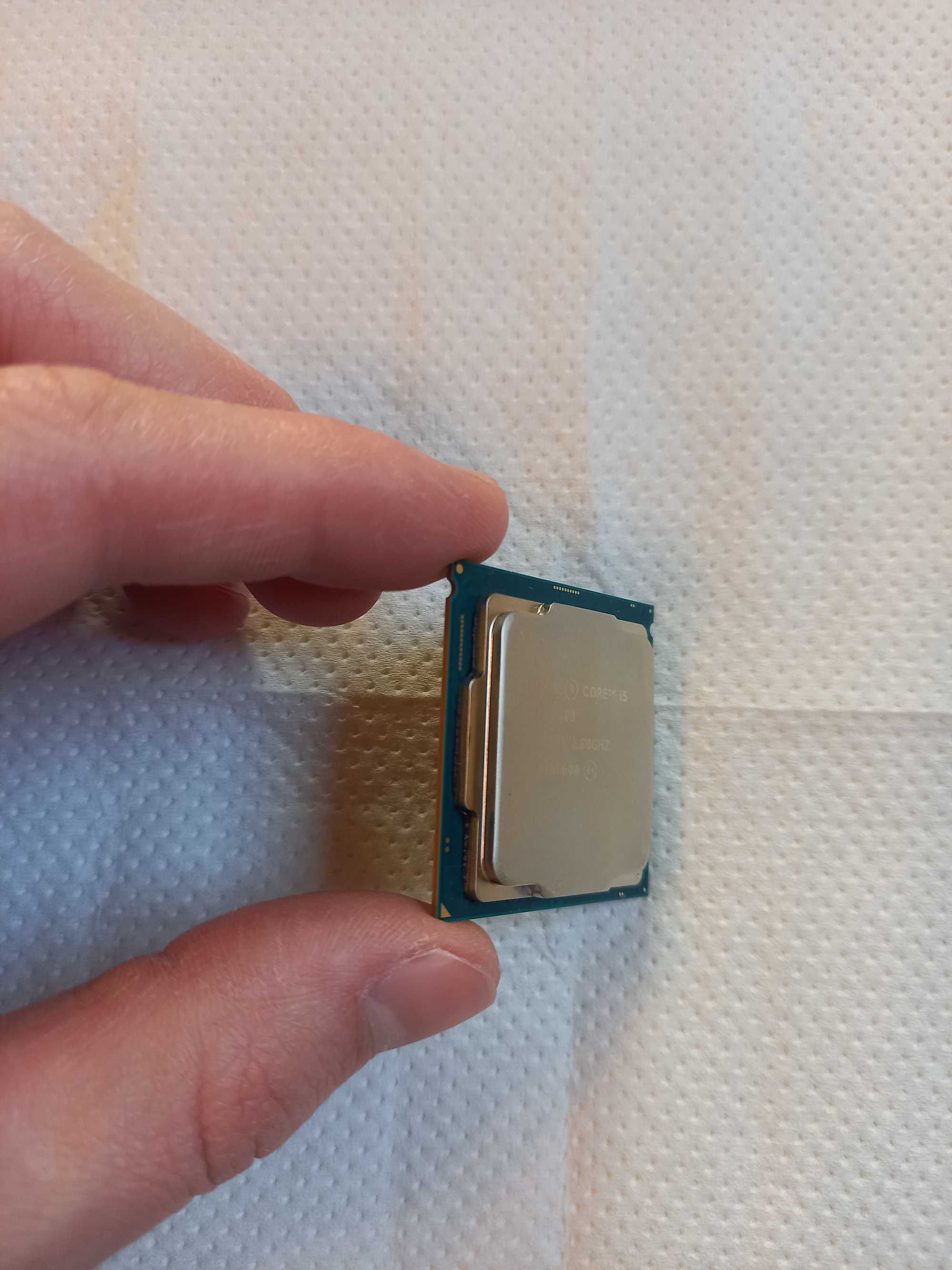 Процесор Intel Core i5-8400