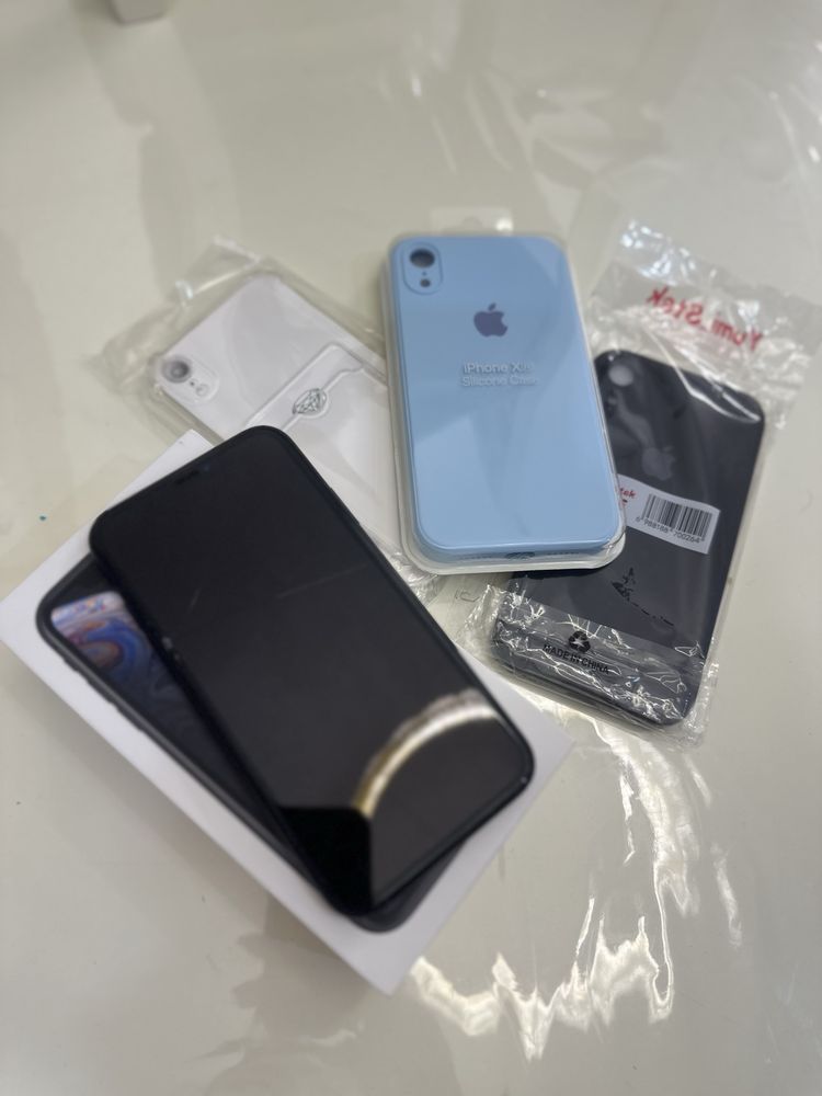 Продам Iphone XR