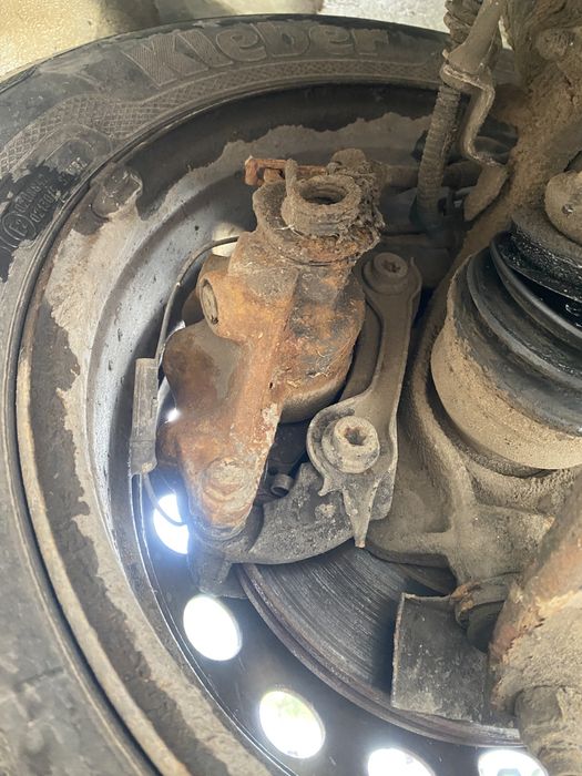Piese citroen C5 motor 2.0 RHR 135 cp