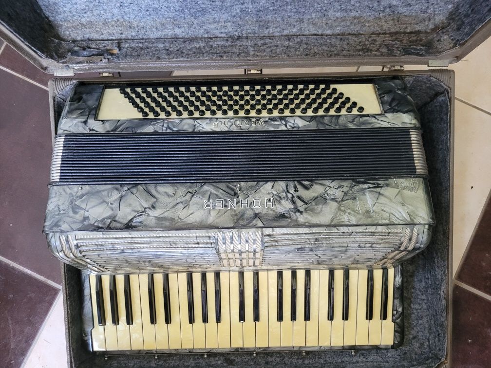 Acordeon Hohner 120 basi