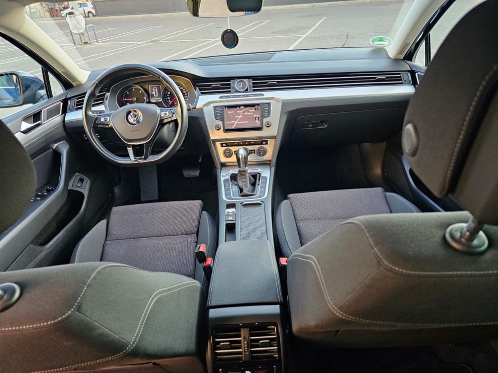 VW Passat B8 Confort Line Individual 2016/06 DSG / Matrix/camera