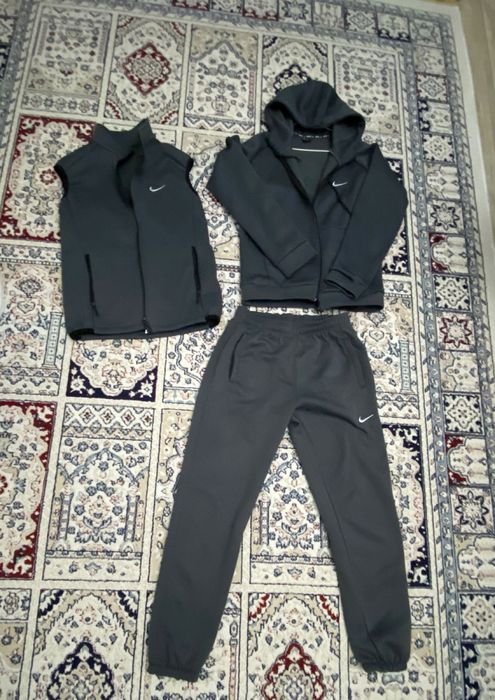 Спортивная мужская тройка