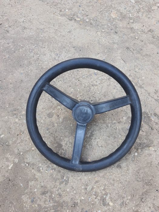 Volan pentru tractoras de tuns gazon.