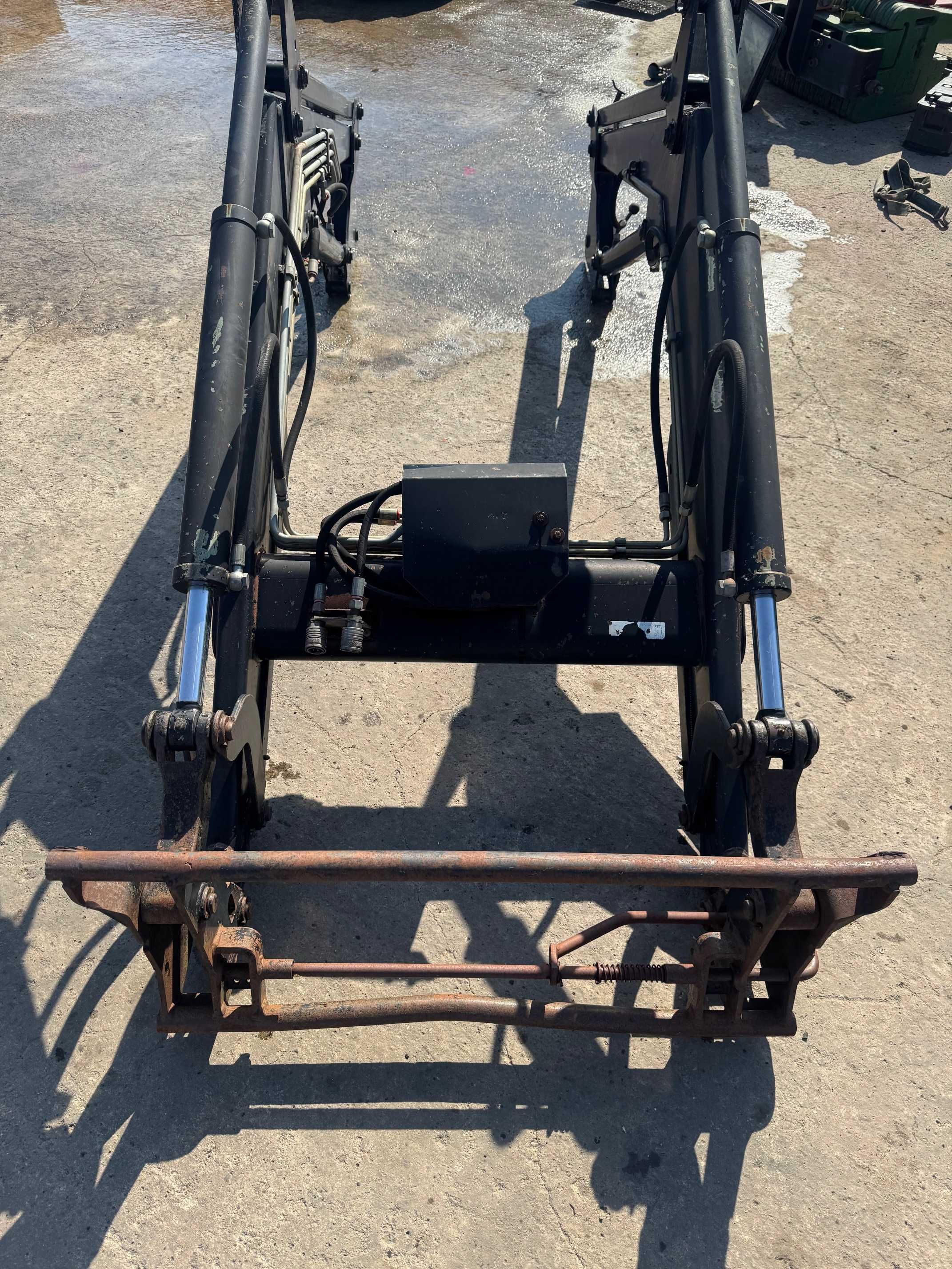 Incarcator frontal Fiat 70-90 Fiat 80-90 New Holland Case Claas Fendt