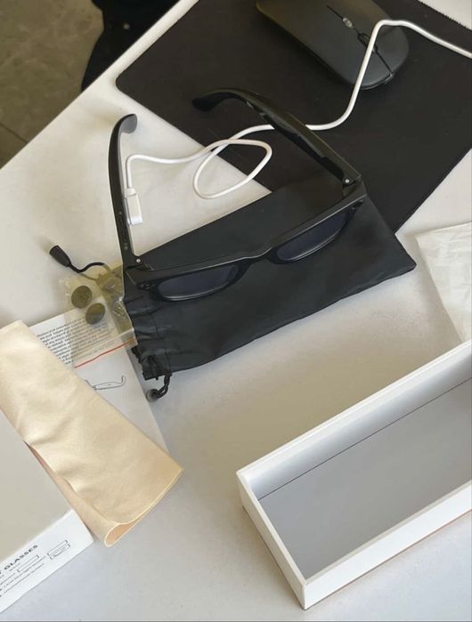 Продаю Смарт очки W610