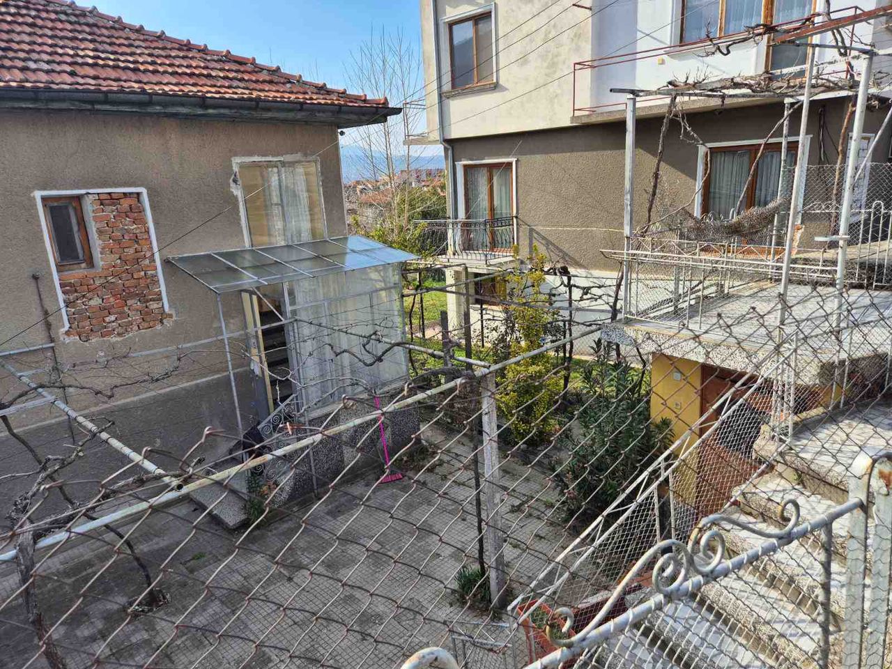 Продава се Къща в Брацигово - 71 кв.м за 775 €/кв.м - Снимка #1