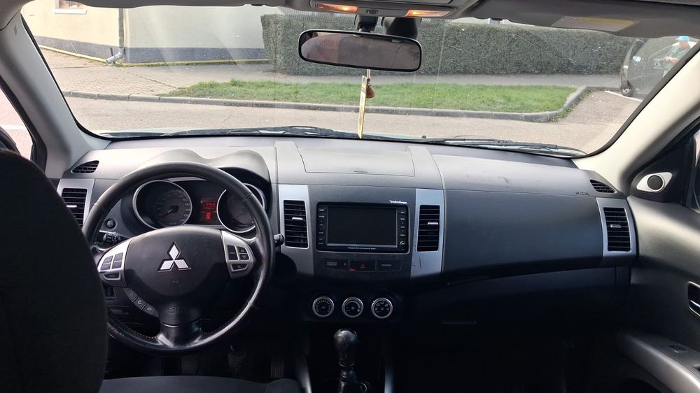 Mitsubishi Outlander diesel 7 locuri