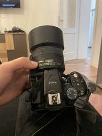 Nikon D5300  cu obiectiv 85mm si 35mm