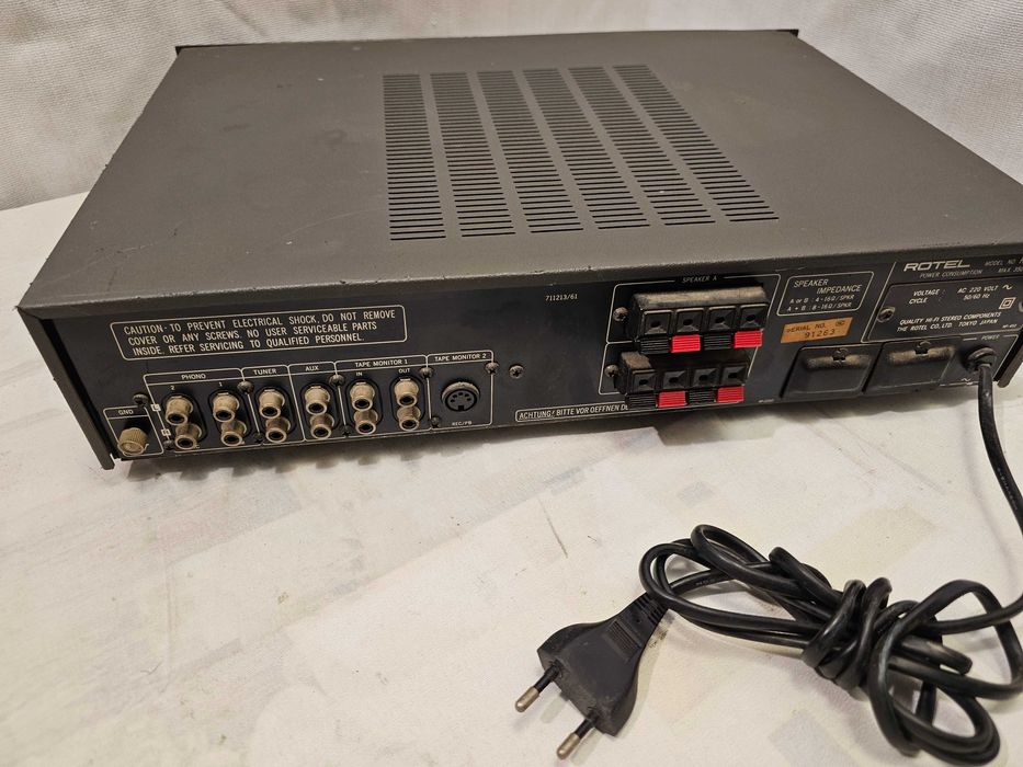 Statie Amplificator EQ Rotel RA-1000 2x40W 4 - 8 ohm JAPAN