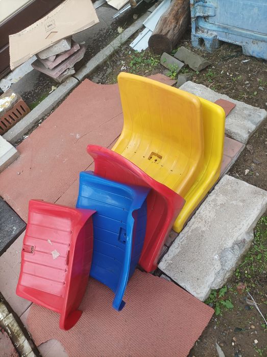 Пластиковые сидушки