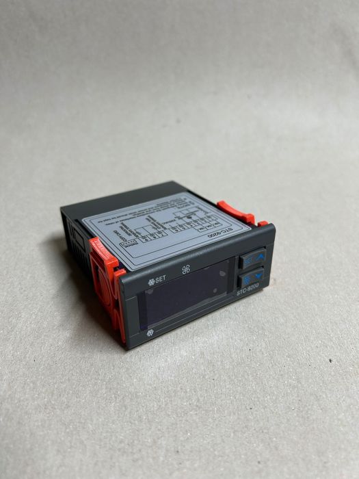 Controler de temperatura, termoregulatoare.