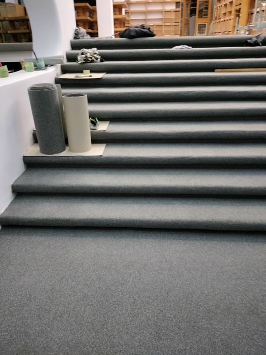 Montaj mochetă, plintă mochetă