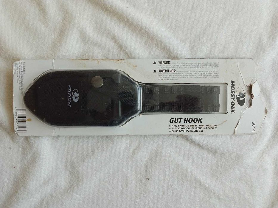 Cuțit de vânătoare Mossy Oak Gut Hook cu lamă oțel inoxidabil cu teacă