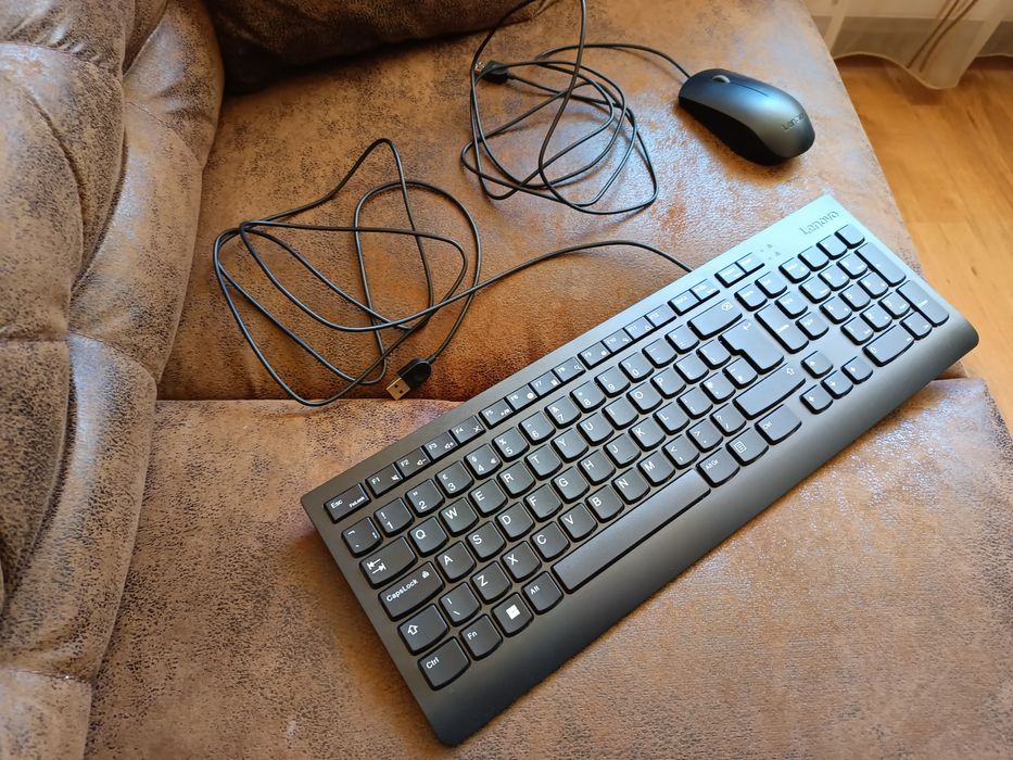 Set tastatura și mouse Lenovo