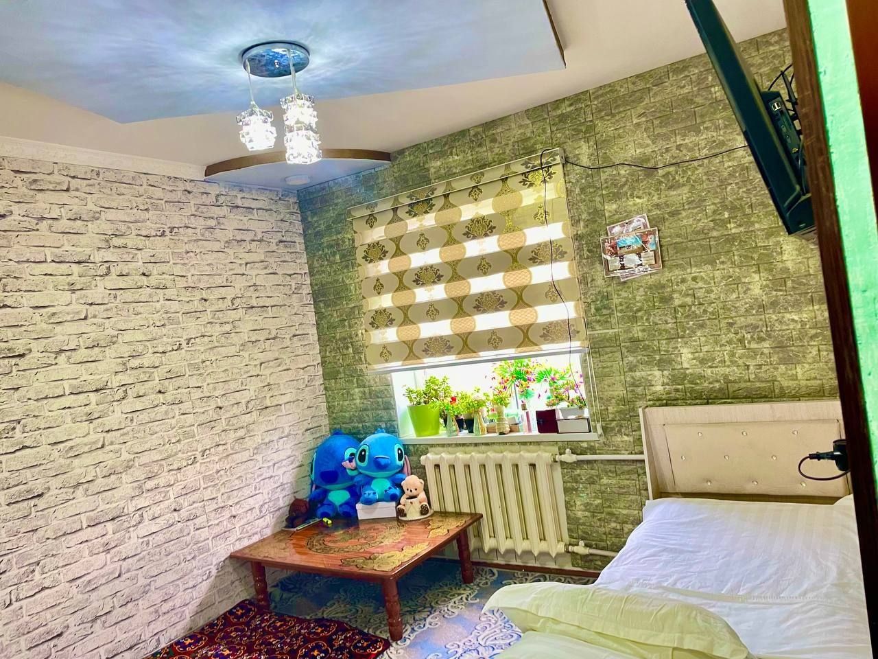 Срочно продается 3х комнатная квартира город Алмалык