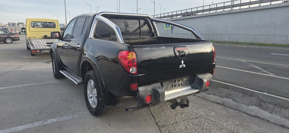 Mitsubishi l200 climatronic 4x4