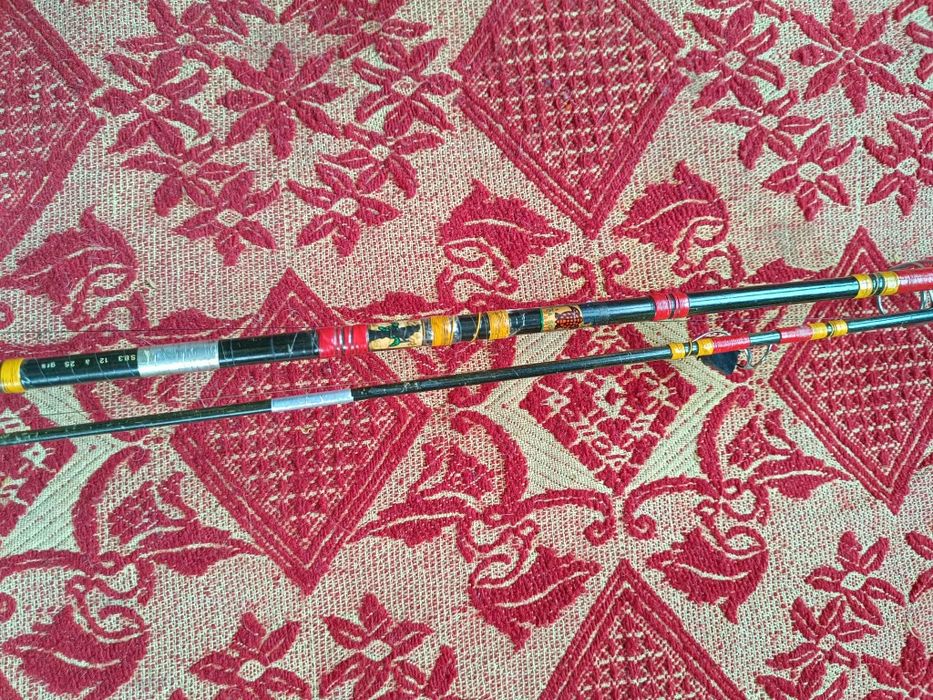 Продавам Рибарски въдици и Макари