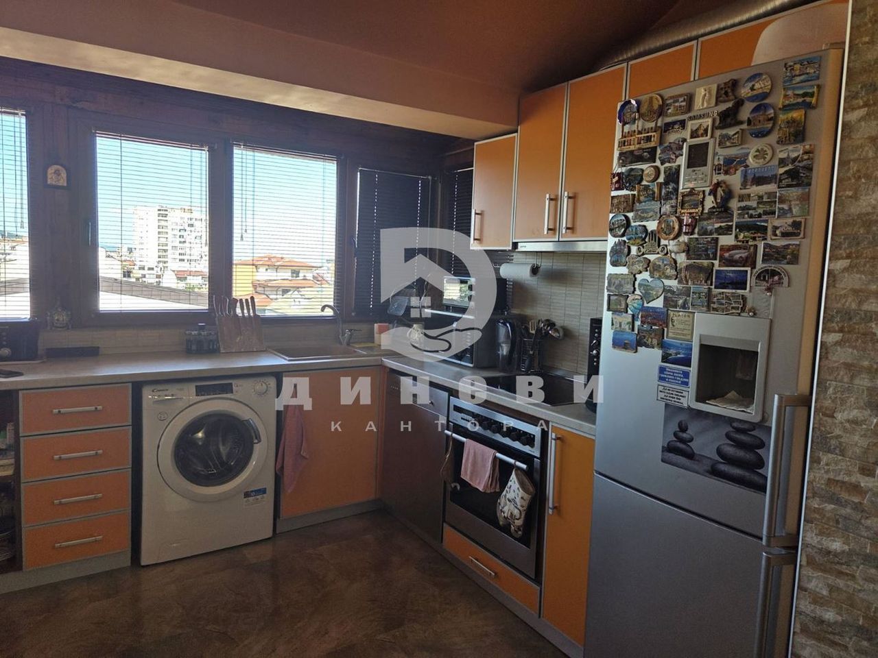 Продава се Тристаен апартамент в Стара Загора, Била - 66 кв.м за 1743 €/кв.м - Снимка #1