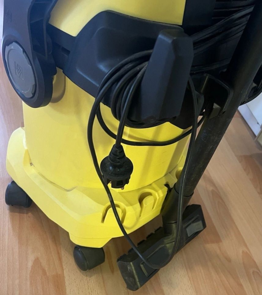 Прахосмукачка Kärcher WD 5
