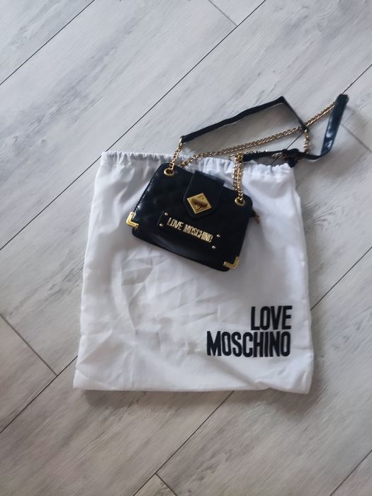 Moschino дамска чанта