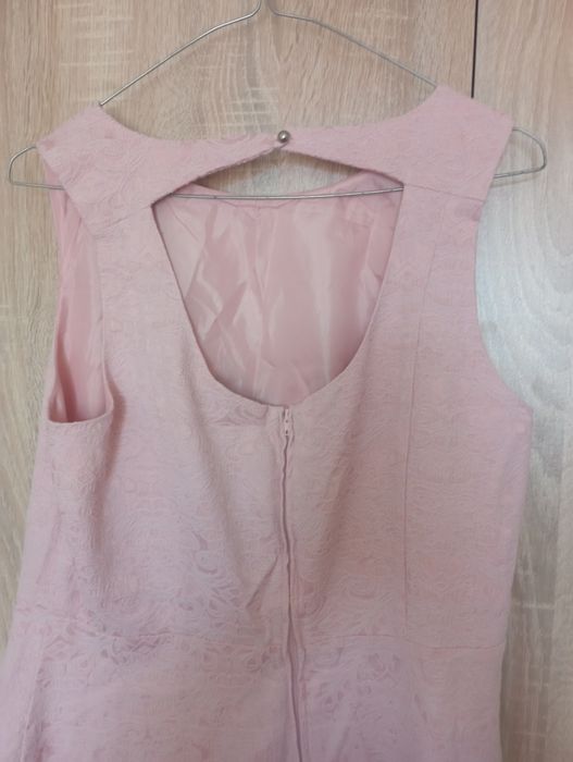 Три стилни и официални рокли