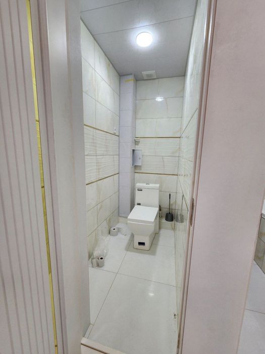 2 xonali kvartira sotiladi