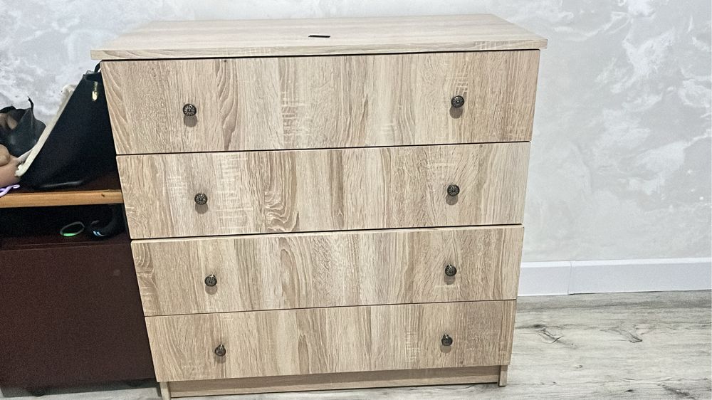 Камод в отличном состояние