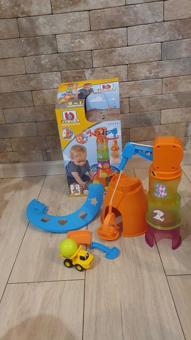 Set de joaca cu macara si basculanta, Bburago, Volvo