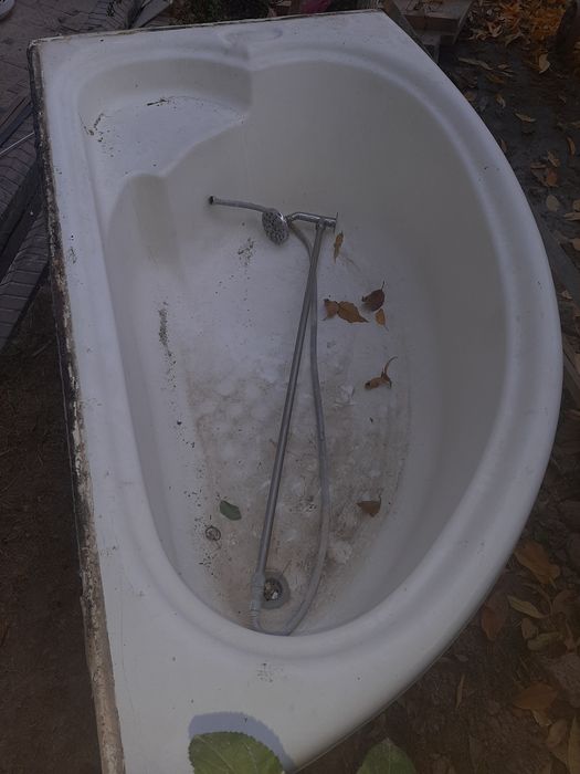 Ванна уголок б/у