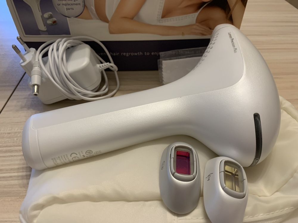 Фотоепилатор Philips Lumea SC-2008