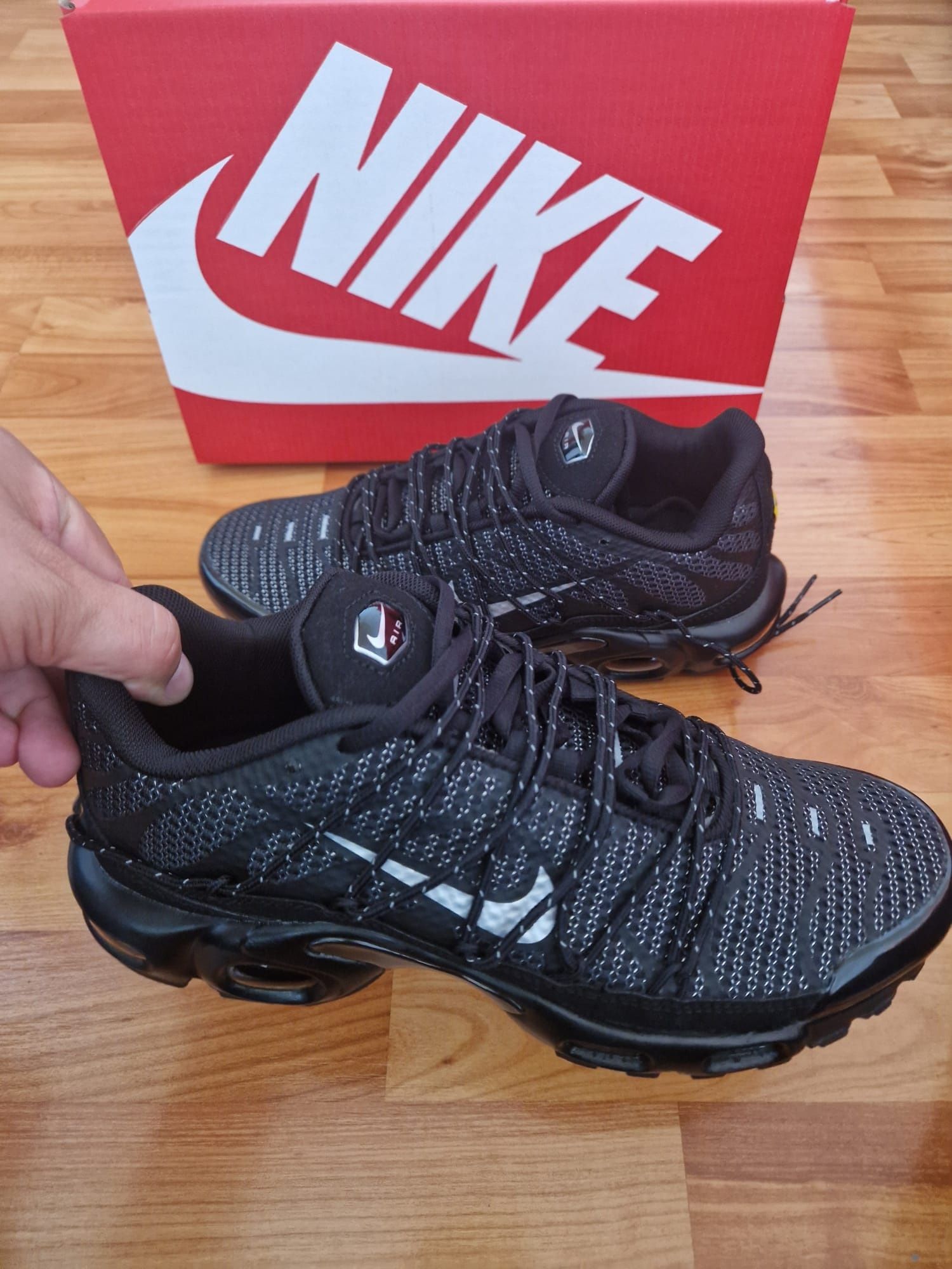Adidași Nike utillity original