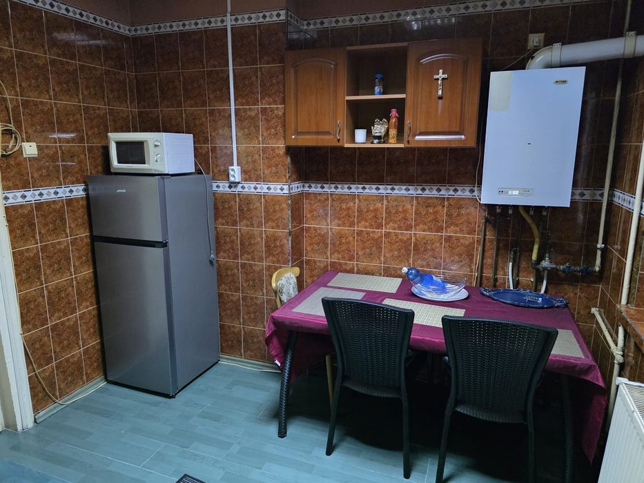 Apartament cu doua camere in Exercitu / Traian / Rovine