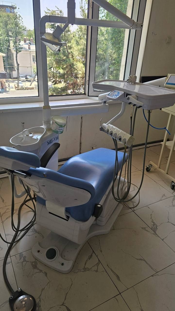 Stomotologik kreslo