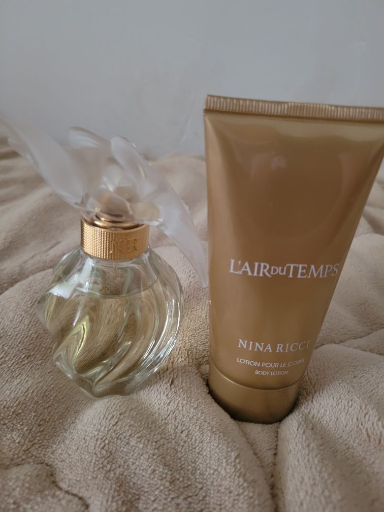 Set Nina Ricci cu apa de toaleta si crema