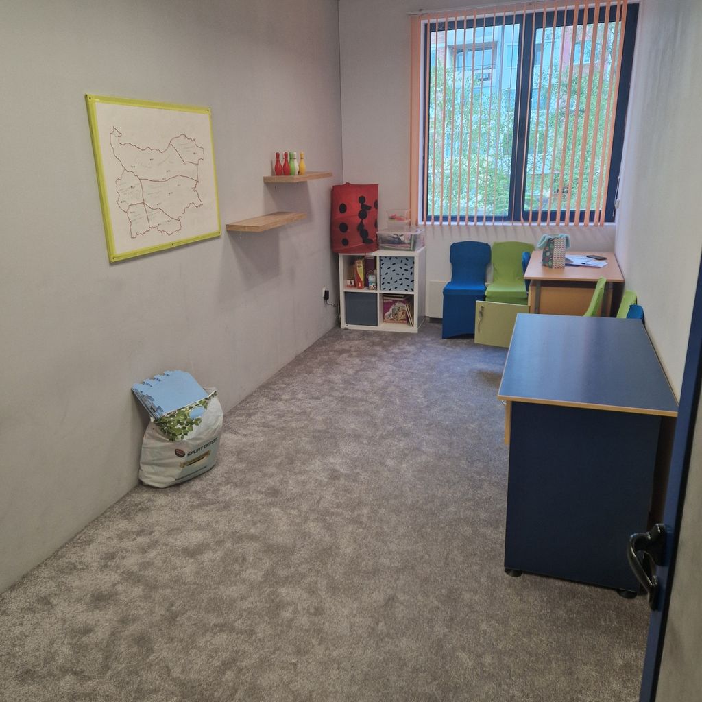 Дава се под наем Офис в София, Сухата река - 20 кв.м за 15.3 € - Снимка #1