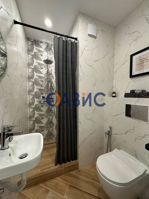 Просторен апартамент с 2 спални в комплекс" Оазис", Равда, България,