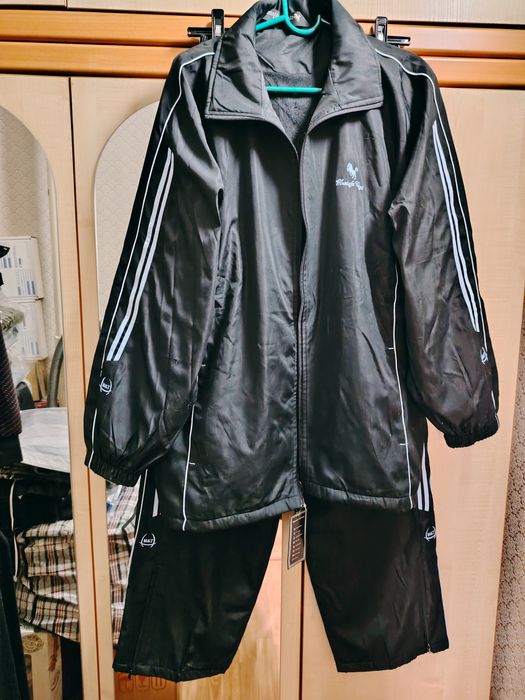 Шикарный стильный спортивный новый чёрный тёплый мужской костюм, Турци