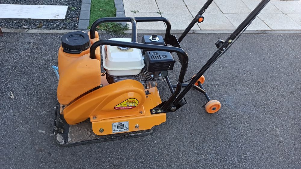 Вибро трамбовка состояние отличное